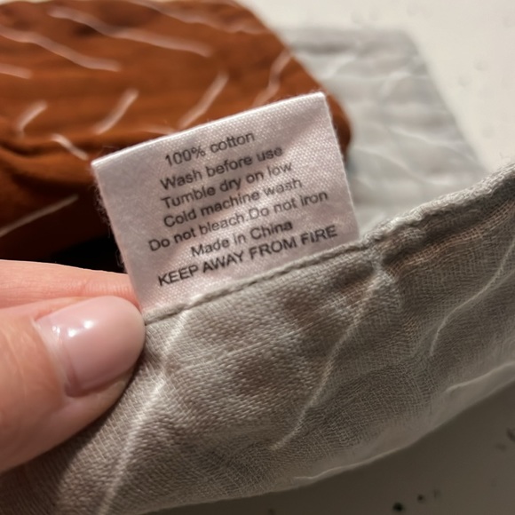 Mebie Baby Set of Burp Cloths - Picture 4 of 4